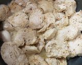 A picture of step 5 of Buttery lemon chicken.