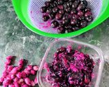 A picture of step 1 of Jamun Sherbat.