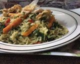 A picture of step 4 of Noodles veggies with Stockfish flakes.