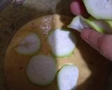 A picture of step 3 of Lauki k pakorey.