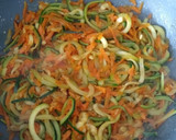 Foto del paso 4 de la receta: Salteado de calabacín y zanahoria