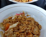 Foto langkah ke 12 dari resep Magelangan (Nasi goreng campur mie).