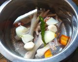 Foto langkah ke 1 dari resep Kaldu Ceker Ayam MPASI.