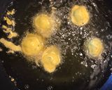 A picture of step 3 of Vada pav.