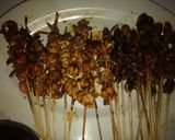Foto langkah ke 4 dari resep Sate seafood bakar madu.