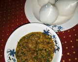 A picture of step 3 of Tuwan shinkafa with okro soup.