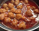 सावजी मटण खिमा बॉल्स (saoji mutton kheema balls recipe in marathi) रेसिपी स्टेप 5 फोटो 