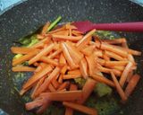 Foto langkah ke 3 dari resep Acar Kuning Timun Wortel.
