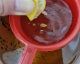 Foto del paso 3 de la receta: Infusión de tomillo 🍵 con miel y limón 🍯 🐝 🍋