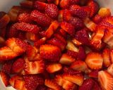 Φωτογραφία βήματος 2 της συνταγής Strawberry & cheesecake rolls