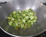 A picture of step 3 of Turai ki chutney.
