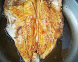 Foto del paso 1 de la receta: Lubina en sartén