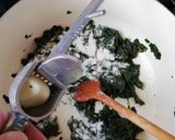 Spenótfőzelék friss spenótból recept fázis 2 fotója