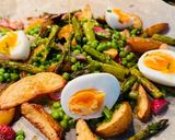 A picture of step 9 of Awesome asparagus tray bake.