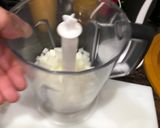 Foto del paso 4 de la receta: Rape en salsa con gambones y patata panadera