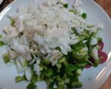 Foto del paso 3 de la receta: Bacalao a la marinera con langostinos y almejas