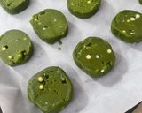 Foto langkah ke 8 dari resep Matcha Cookies.