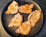 Foto del paso 2 de la receta: Lomo fresco a las 5 pimientas