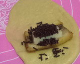 Foto langkah ke 5 dari resep Roti isi pisang coklat keju.