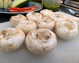 Foto del paso 2 de la receta: Champignones Pizzeros & Palta al Pesto #lacocinadeBea