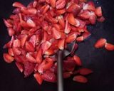 Foto langkah ke 1 dari resep Strawberry jam homemade.