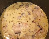 A picture of step 3 of Creamy white wine chicken kick.
