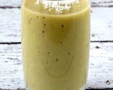 A picture of step 1 of Pineapple, Banana & avocado smoothie.