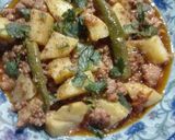 A picture of step 6 of Aaloo Qeema (mutton mince).