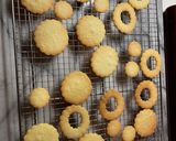 Foto del passaggio 7 della ricetta Occhio di bue con confettura di uva fragola