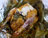 A picture of step 5 of Ayam betutu (spicy grilled chicken).