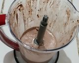 Foto langkah ke 3 dari resep Chocolate Banana Smoothies.