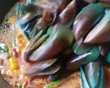 Foto langkah ke 11 dari resep Kerang hijau saus Padang.