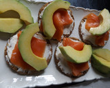 Foto del paso 2 de la receta: Galletas de centeno con salmón escocés