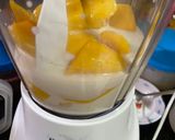 Foto langkah ke 1 dari resep Puding kaca buah mangga.
