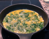 Foto del paso 3 de la receta: Tortilla de acelgas. Cena saludable