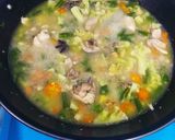 Foto langkah ke 4 dari resep SOP Ayam Rempah.
