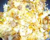 Foto langkah ke 3 dari resep Nasi Goreng Kunyit.