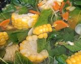 Foto langkah ke 2 dari resep Sayur Bening Bayam Jagung.