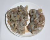 รูปขั้นตอนการทำที่ 2 ของ กุ้งผัดกะเพรา