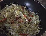 Foto langkah ke 3 dari resep Tumis Taoge Tahu Saus Tiram.