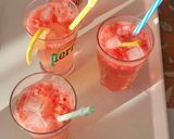 صورة لخطوة 3 من وصفة كوكتيل الفراولة بماء غازي 🍹🍹🍹🍓
