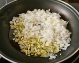 Foto del paso 1 de la receta: Macarrones en salsa de salmón
