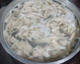 Foto del paso 3 de la receta: Fideos caseros cortados a cuchillo y con mi salsa bolognesa