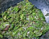 Foto langkah ke 4 dari resep Tumis pakis.