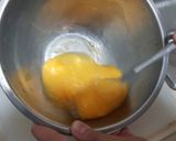 รูปขั้นตอนการทำที่ 1 ของ ไข่ม้วนชีส (ลองใช้มอสซาเรลล่าชีส)