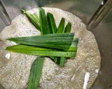 Gambar langkah 2 resipi Nasi Lemak Daun Lemuni.