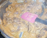 Foto del paso 5 de la receta: Ternera en salsa con champiñones