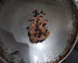 A picture of step 4 of Gems choco-chip Cookies ❤️.