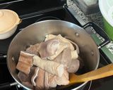 Hình bước làm 1 của món Phá lấu khìa nước dừa