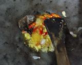 Foto langkah ke 2 dari resep Sayur labu udang rebon.